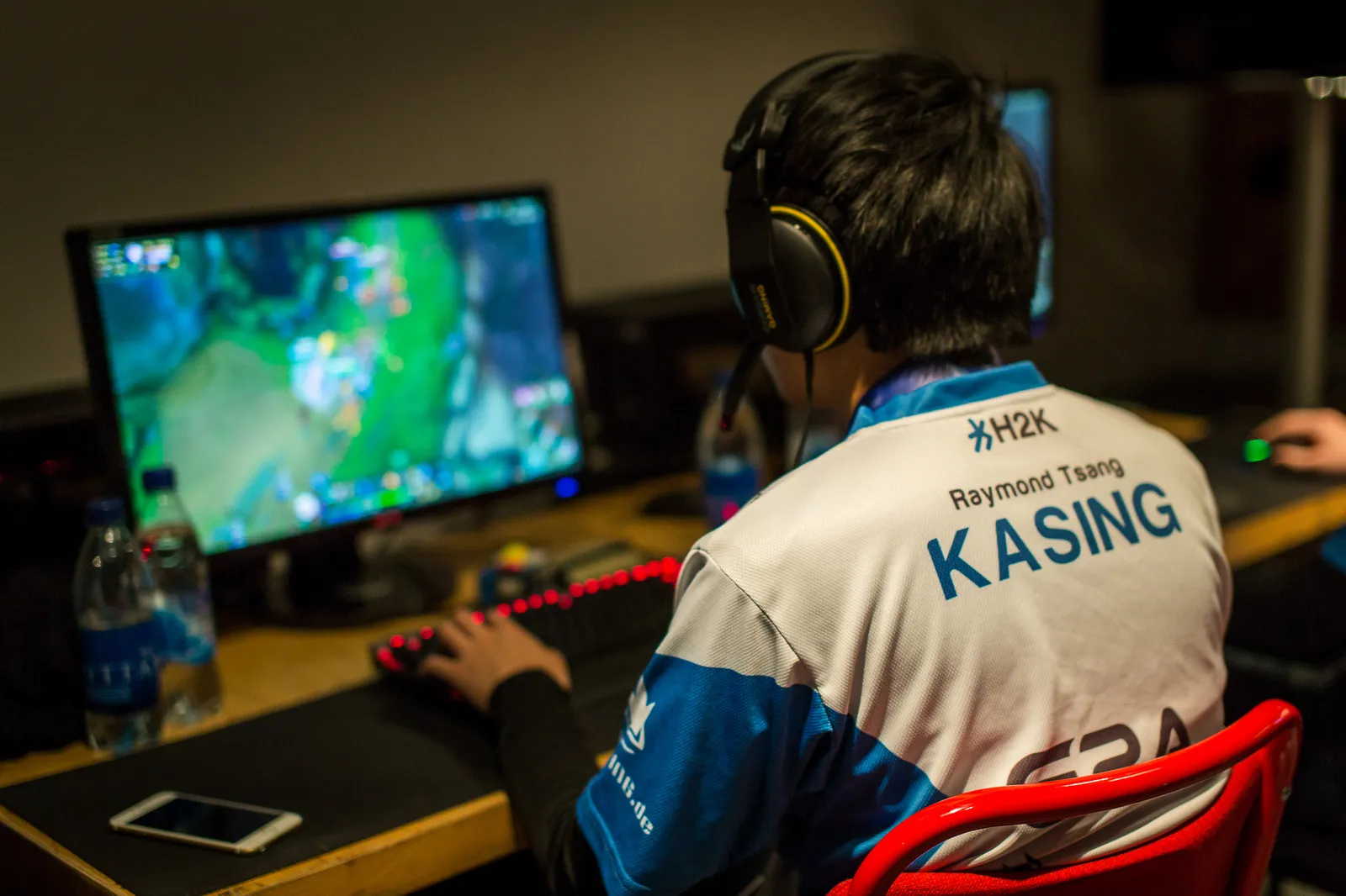 Kasing 谈与 SKT 的比赛以及 H2K 晋级的机会