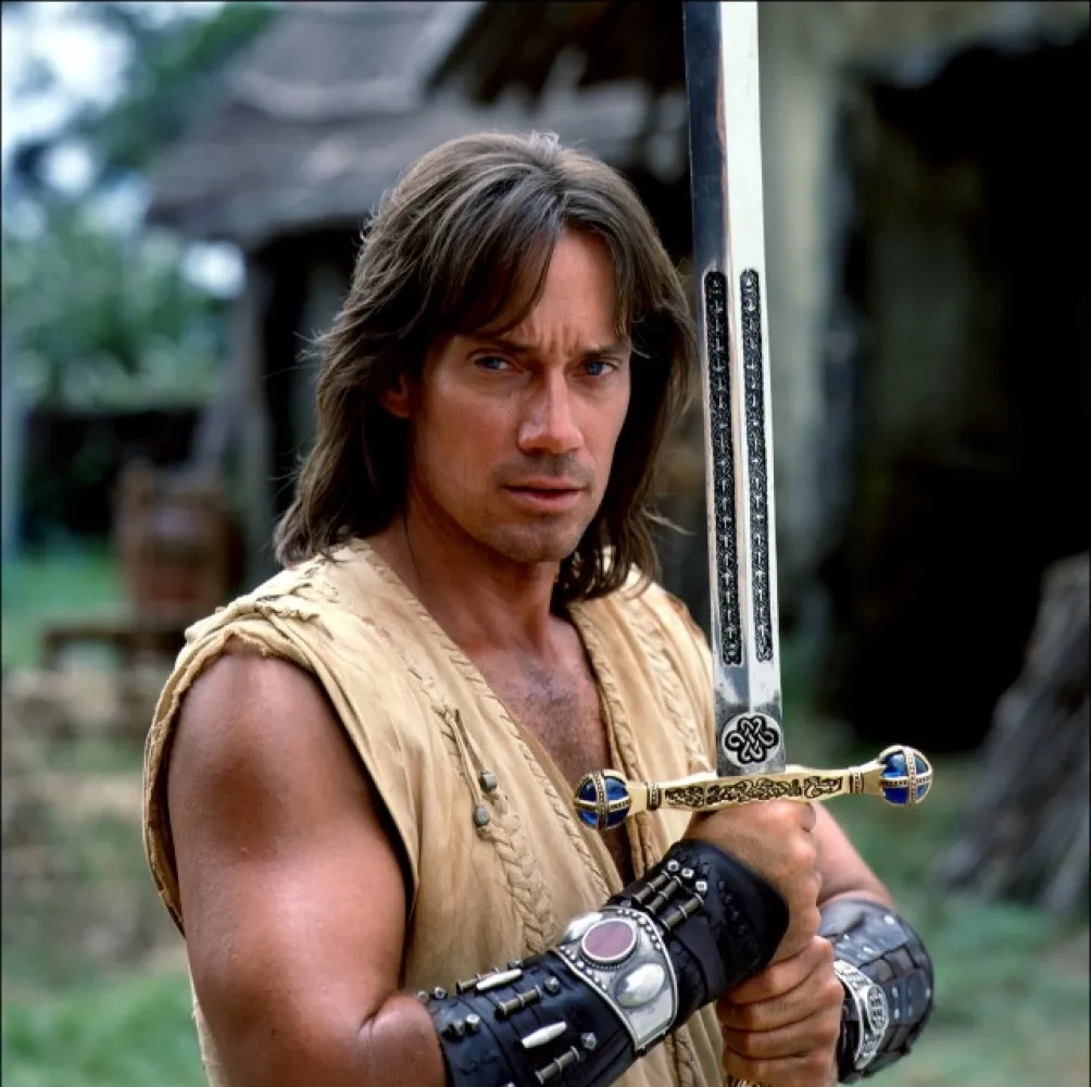 Smite用凯文·索博（Kevin Sorbo）发声的大力神庆祝1000万球员