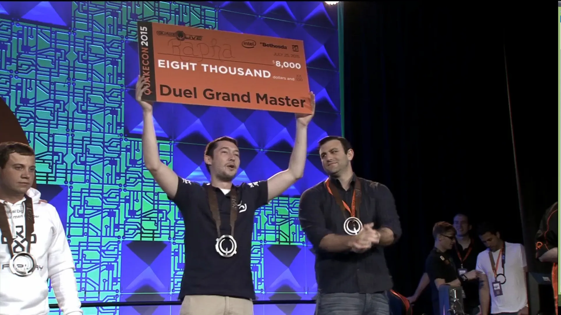 Rapha Crite Records在Quakecon，Meltdown获得Tri-Master标题