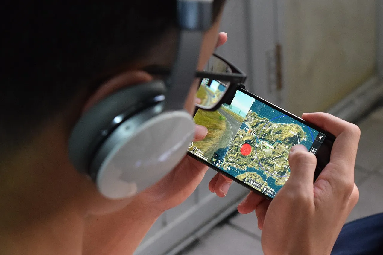 如何在肩膀上使用PUBG Mobile（OTS）拍攝模式