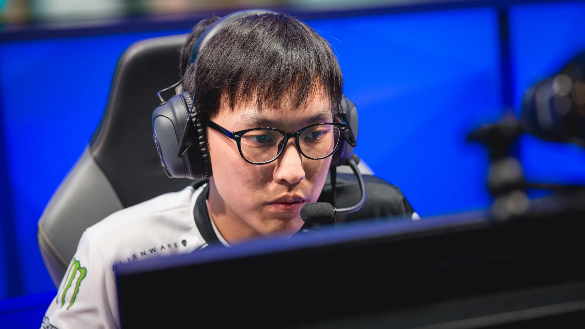 報導：Doublelift 的哥哥因涉嫌謀殺母親和傷害父親而被捕