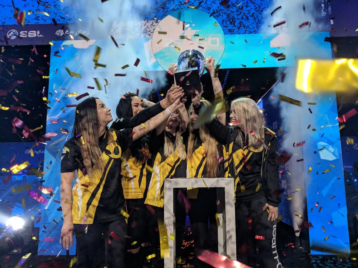 Dignitas女队女性Dethrone Res Gaming赢得Intel Challenge Katowice
