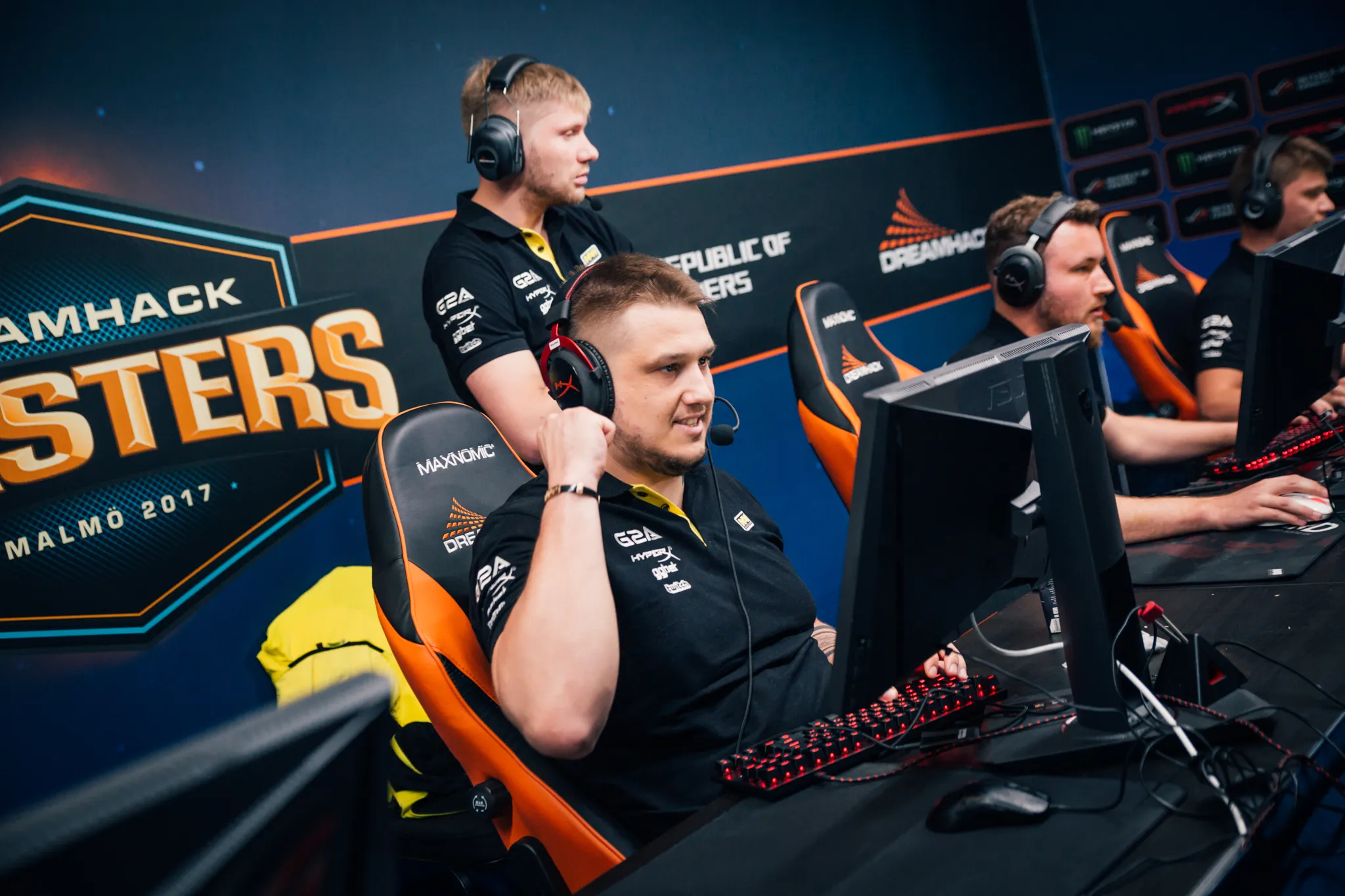 Gambit vs. Na`VI成为Eleague Major New Legends舞台的第一轮