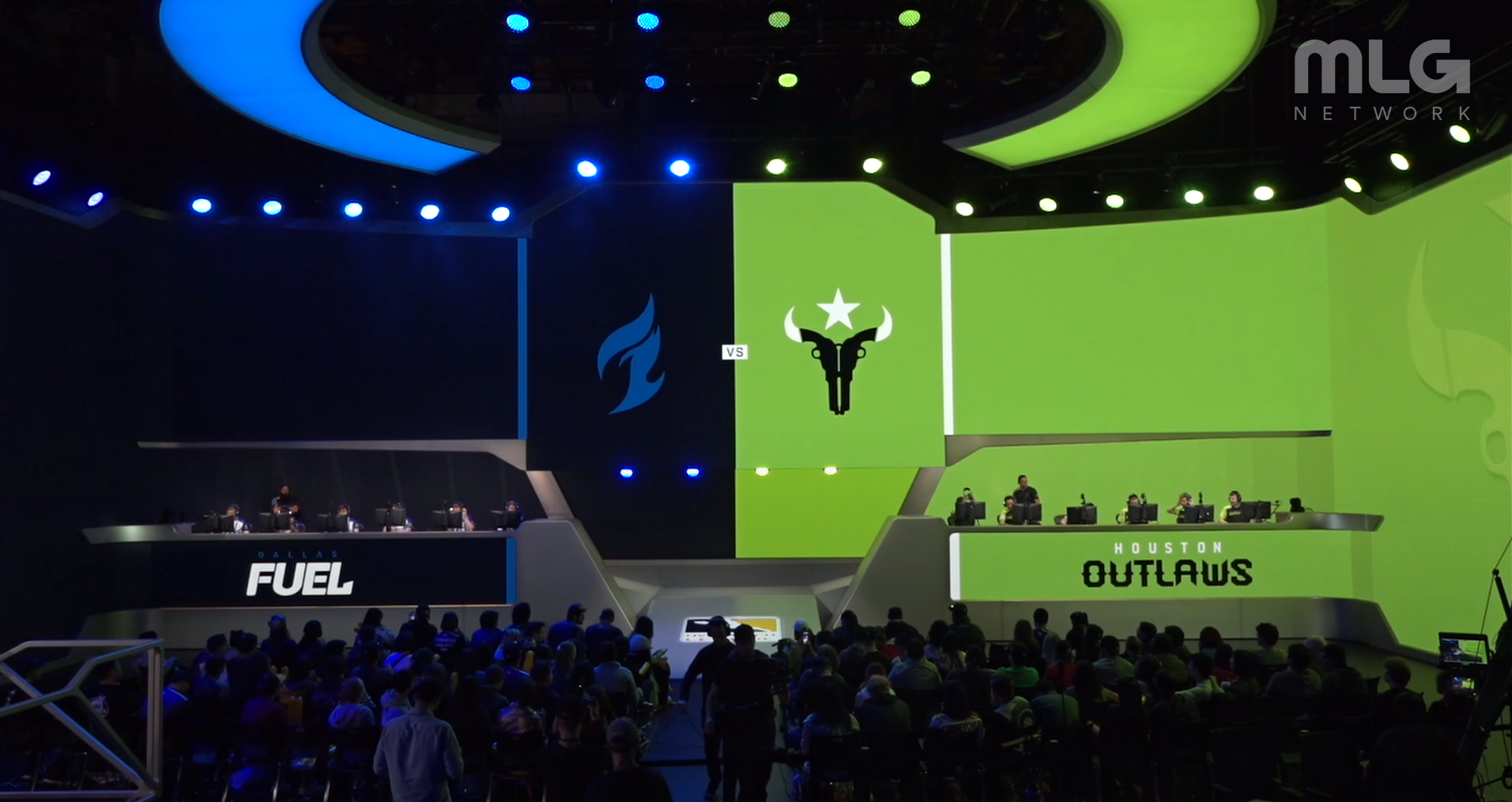 當達拉斯燃料與休斯頓Outlaws接管時