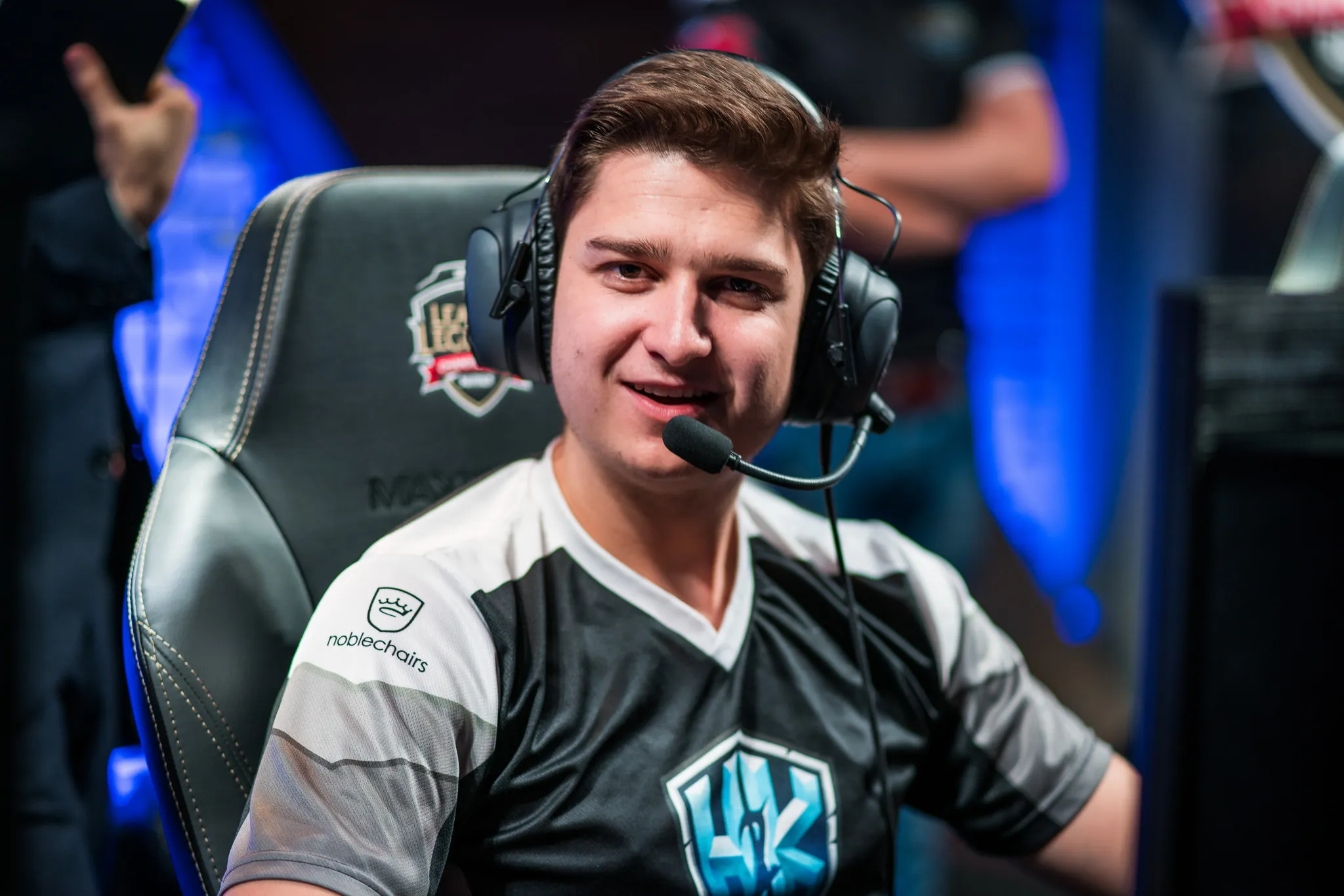 报告：离合器游戏标志前fnatic明星h2k-gaming Febiven