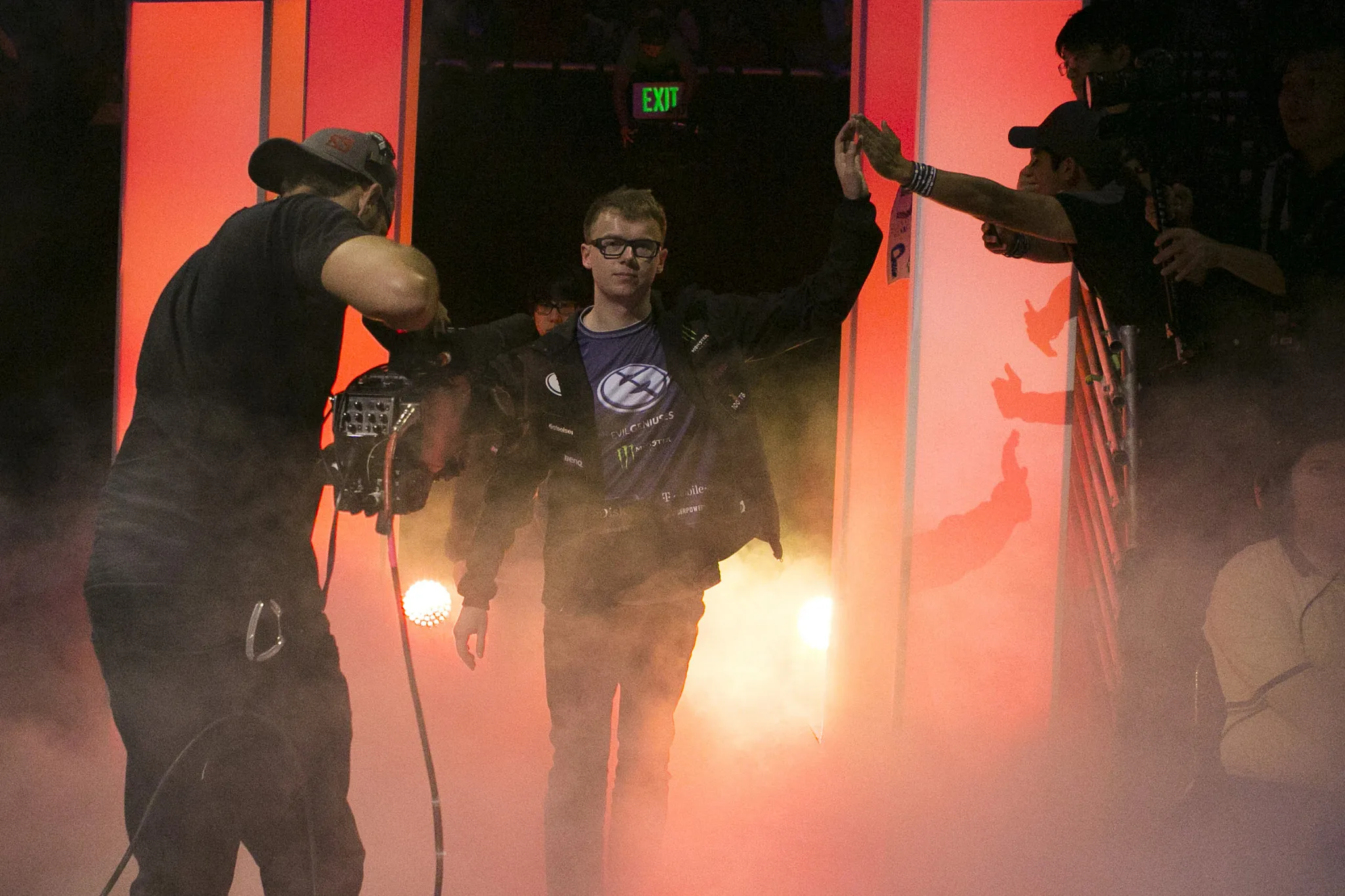 Optic Gaming通过签署可怕