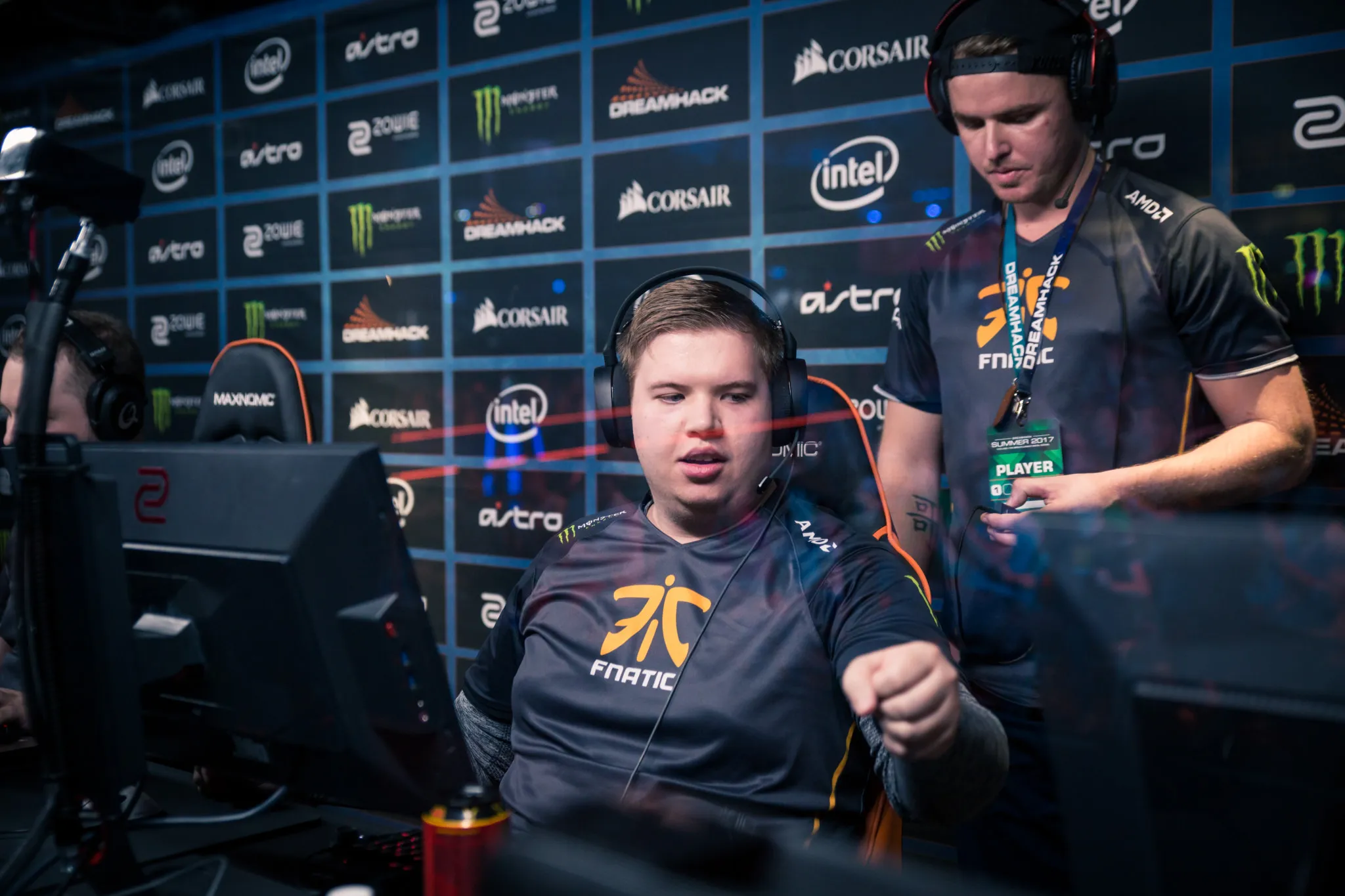 Fnatic和Gambit在PGL专业的快速起点