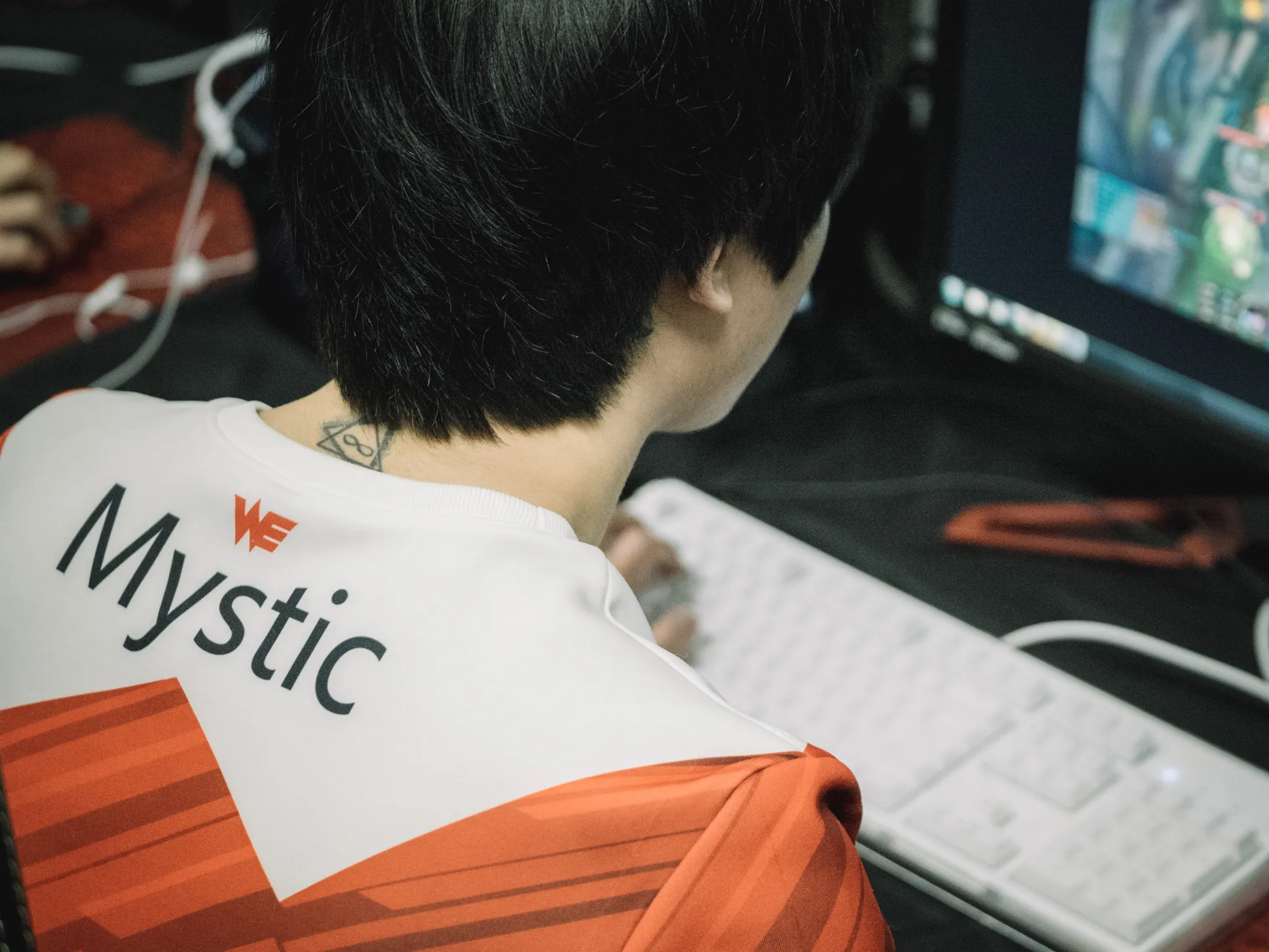 我們在MSI的第二天贏得了急需的G2勝利的團隊
