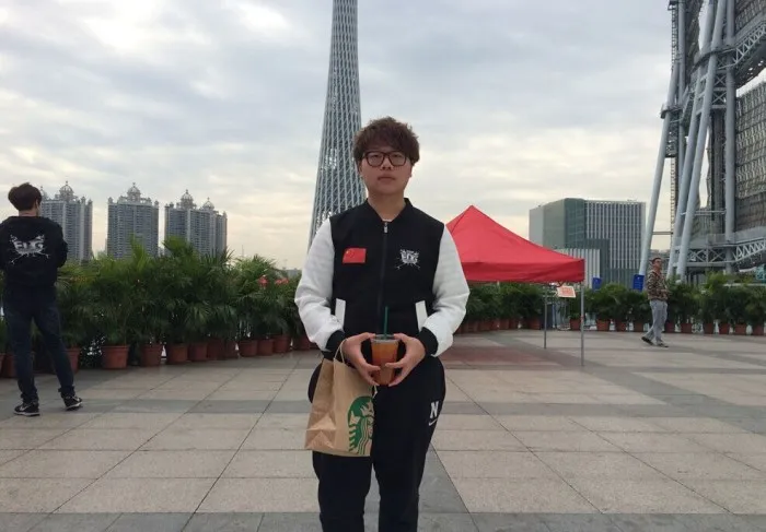 專訪EDG韓國進口Deft和PawN