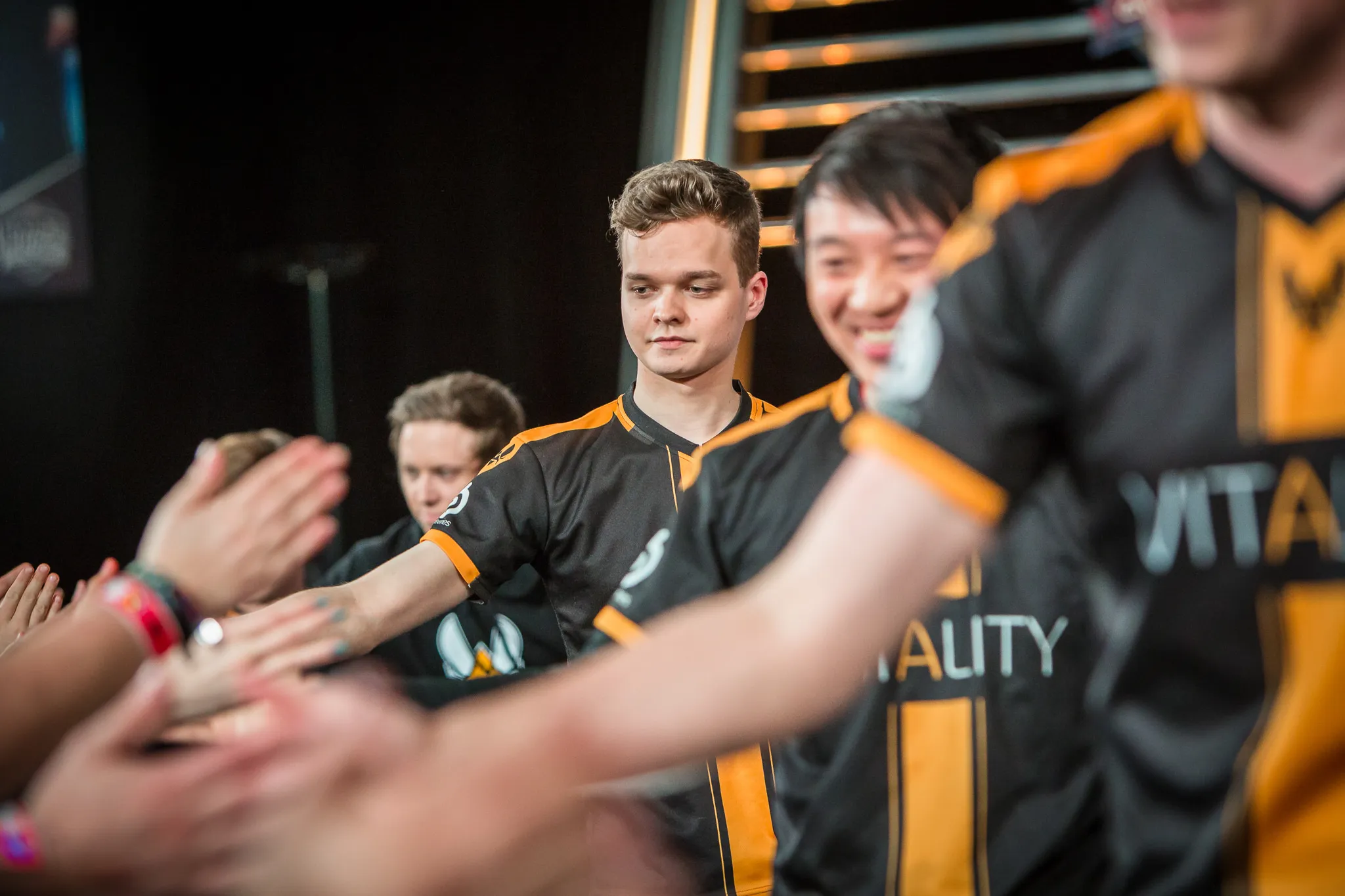 H2K，G2，活力和愛情獨角獸聲稱LCS季后賽泊位