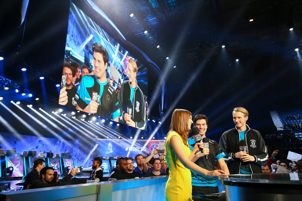 凭借 Niels 的出色表现和迷你艾尼维亚，Origen 击败了 Flash Wolves