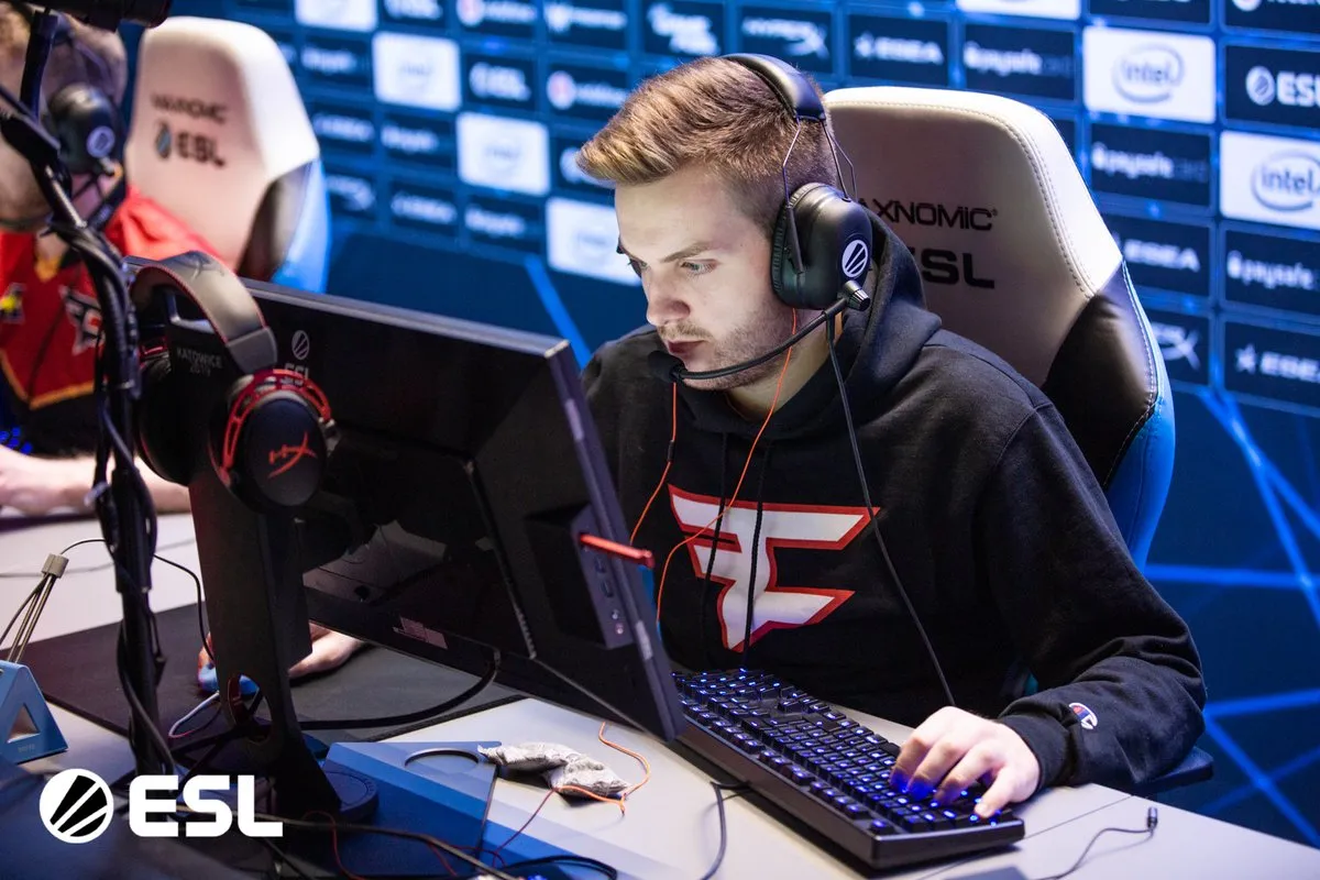 IEM Katowice Major的Faze氏族和Cloud9逃生消除