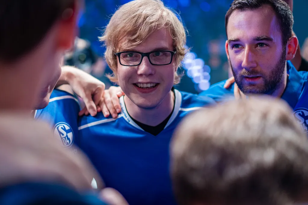 Schalke 04在爭奪LEC Spring Split季后賽之前重新簽名為球員