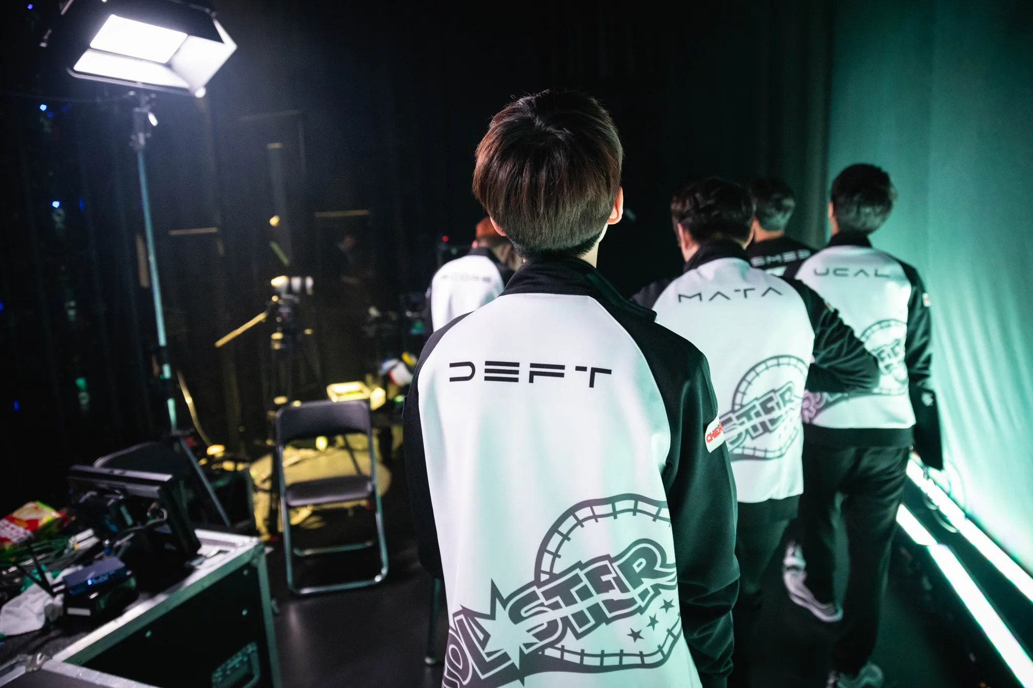 DRX Deft：“ Bot Lane变得像其他Laners的狩猎场所”