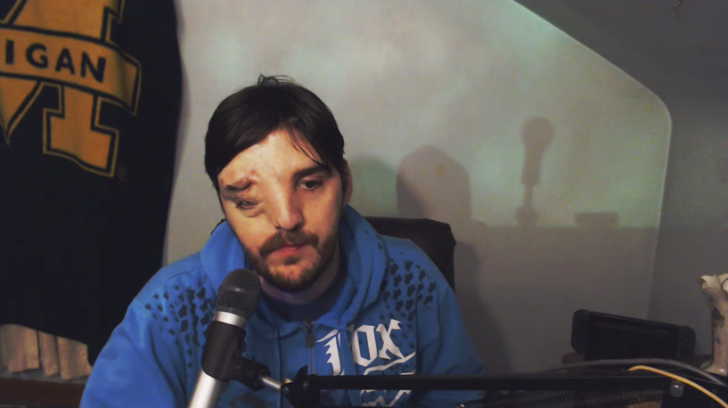 粉絲要求Mizkif與欺負的Twitch流媒體一起玩Smite