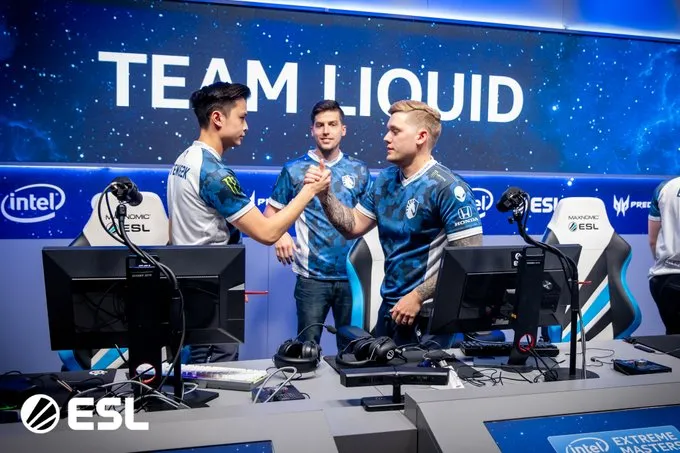 Liquid 在五张地图中击败 Fnatic 夺得 IEM 悉尼冠军