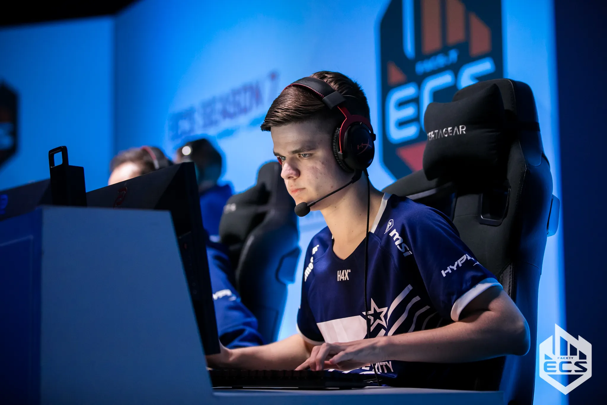 Complexity 出人意料地将 MIBR 淘汰出 ECS 第 7 季决赛