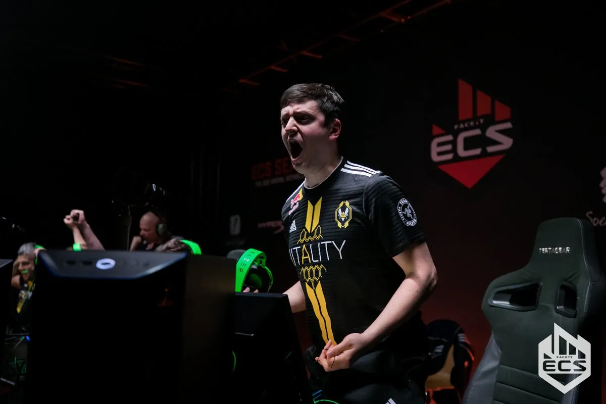 Team Vitality 的 apEX 表示 Valve 和角色分配使得 6 人 CS:GO 名單“不可能”