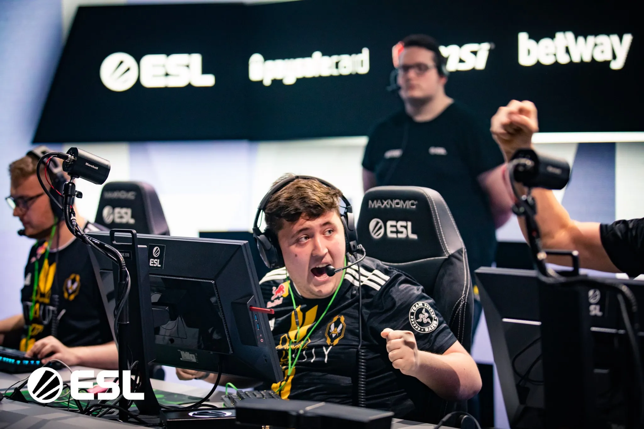 活力降低了Astralis，晋升为ESL One Cologne Grand决赛