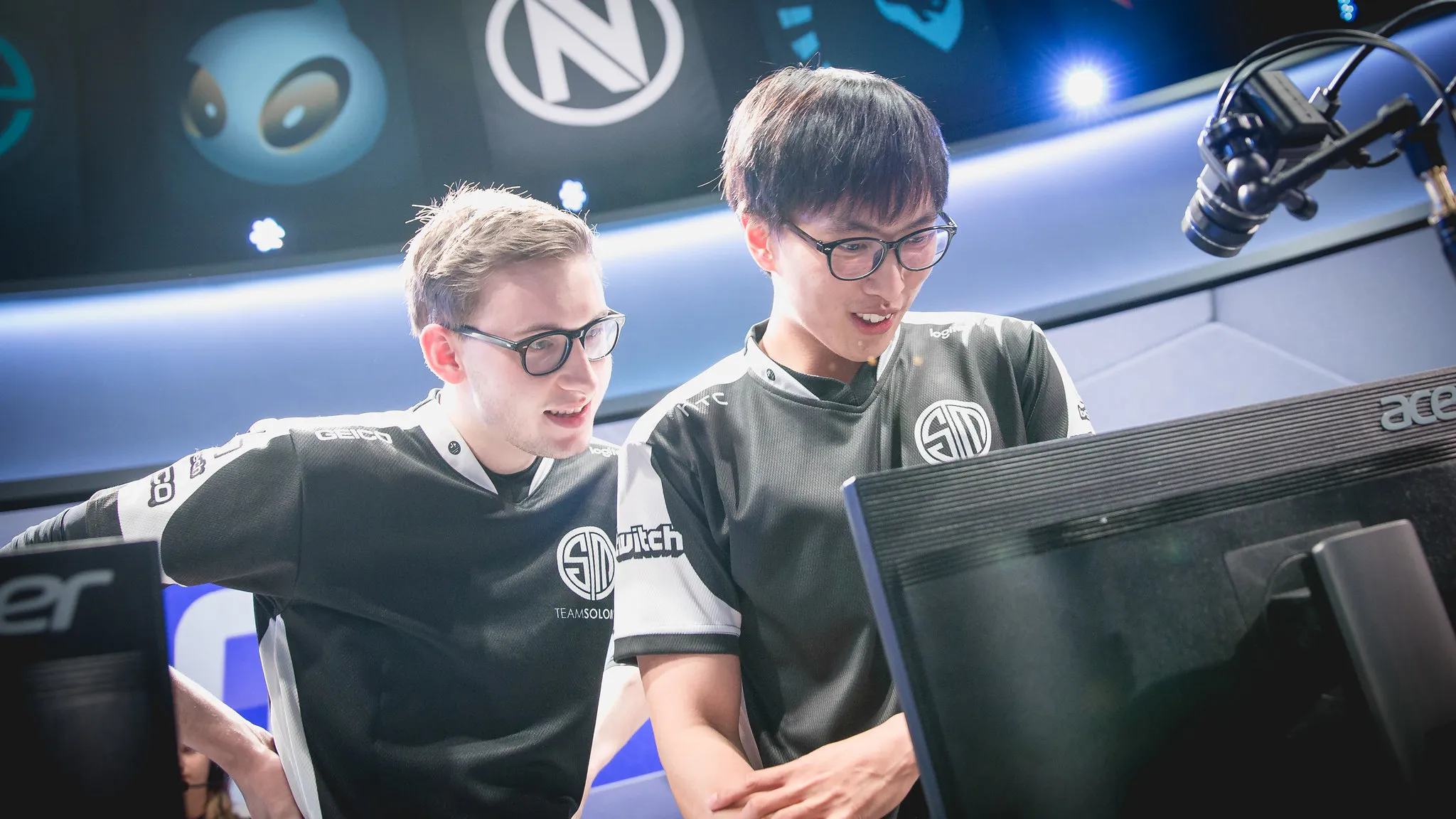 再次携手：Doublelift 和 Bjergsen 在 2023 LCS 赛季全新 100 Thieves 阵容中重聚