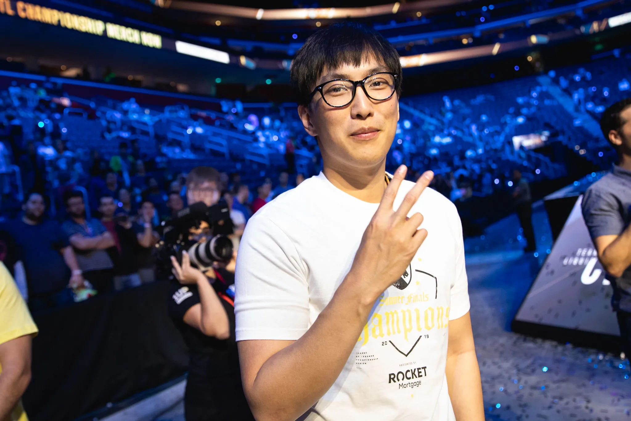 液体赢得了LCS皇冠，但荣耀属于Doublelift