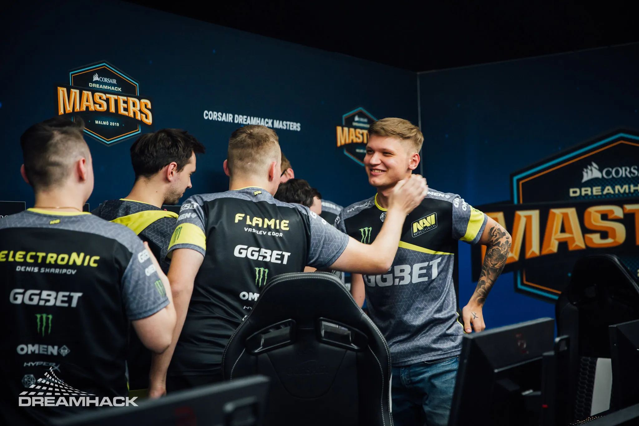 Na'Vi在HLTV的世界排名中超过了Astralis排名第一