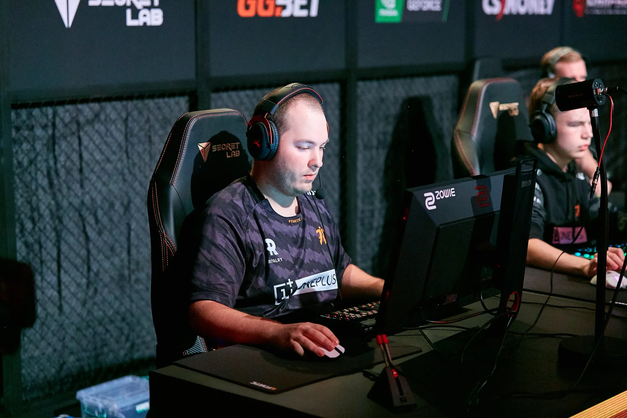 fnatic敲門摩斯波特斯從星空擊敗了第8季