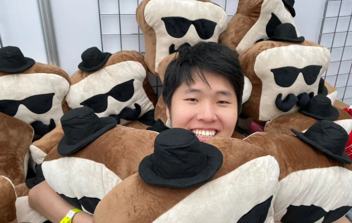 自从与Facebook游戏签约以来，第二次在Twitch上伪装吐司流