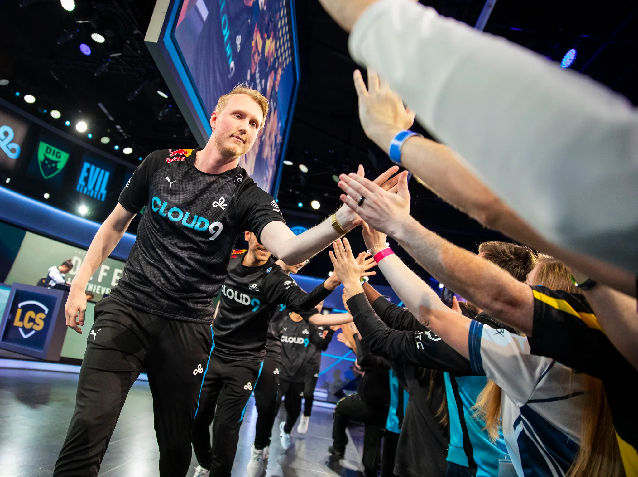 Zven，Blaber，Nisqy，Ssumday和Jiizuke是2020年LCS Spring Spring Split MVP的最后5名候选人