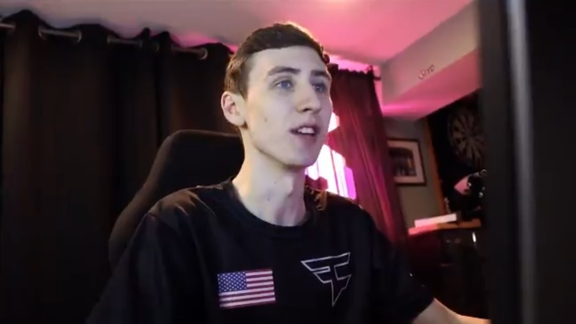 这是 Bizzle 的 Fortnite 设置和按键绑定