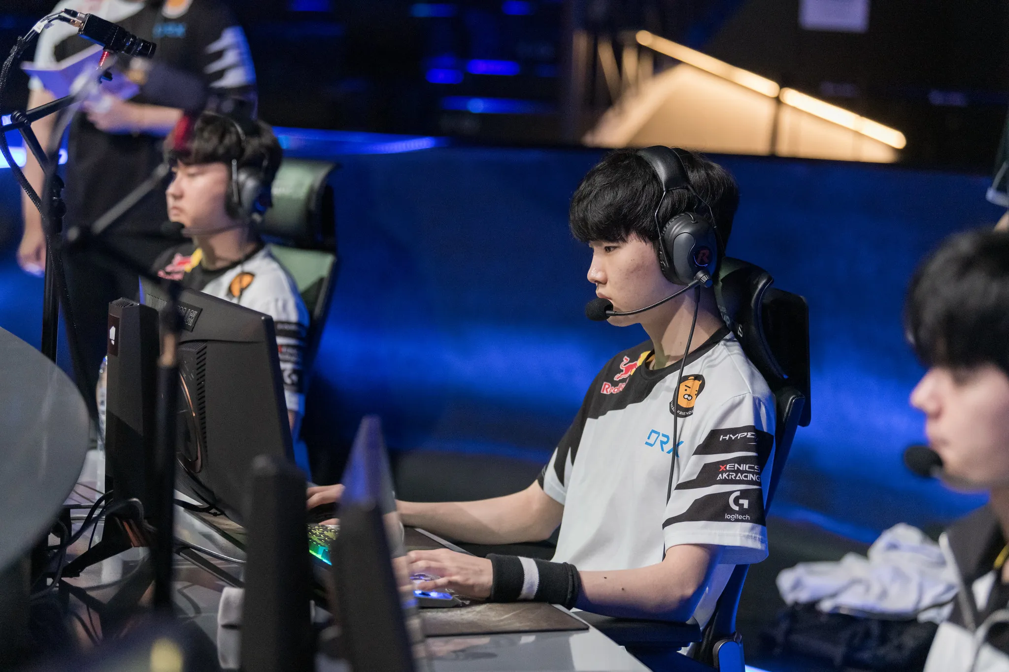 Hanwha Life Esports Dethrone DRX与鸡蛋团在2021年LCK Spring Split中领导