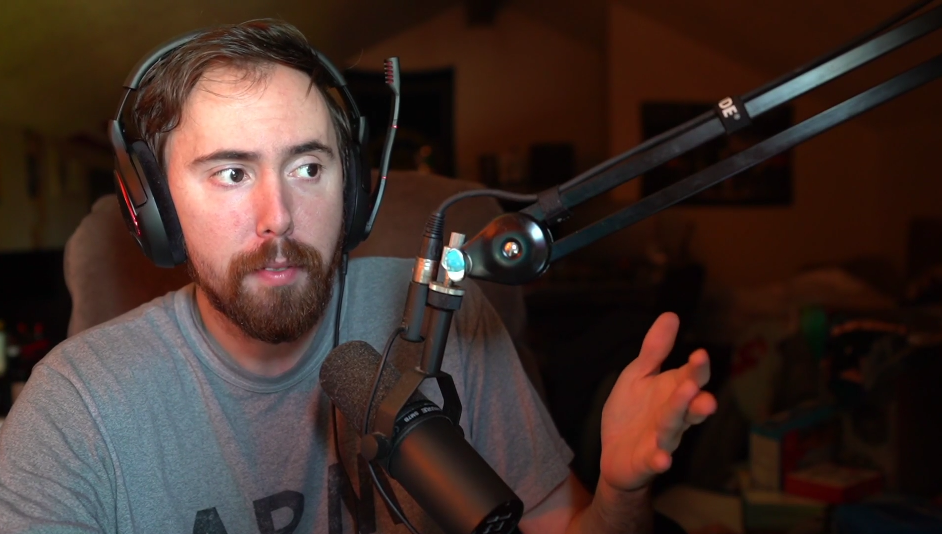 Asmongold在OTV Rust Server上顯示了他的馬收藏