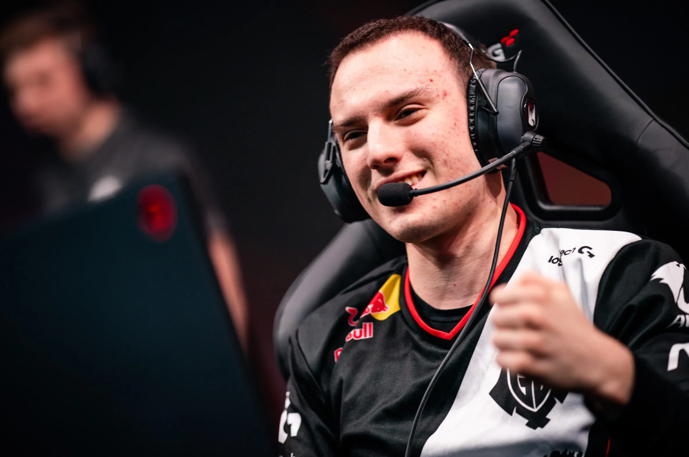据报道，Cloud9 已与 G2 Esports 达成协议收购 Perkz