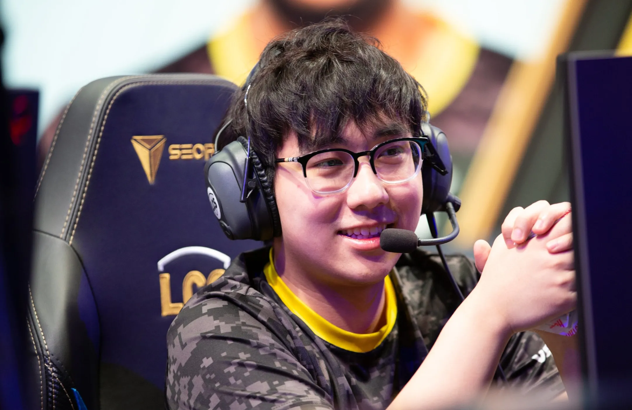 Flyquest簽名Johnsun成為2021賽季的ADC