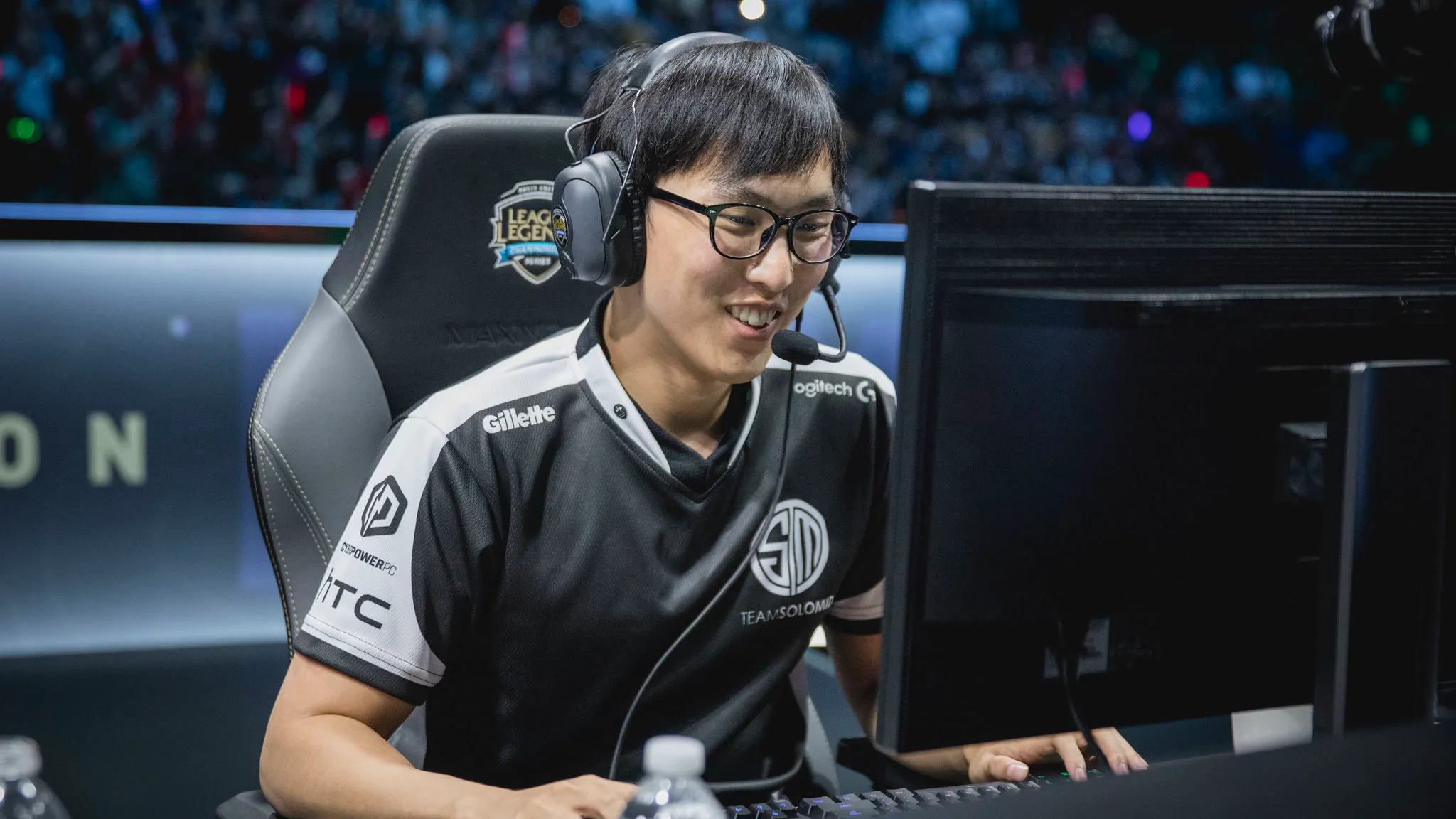 Doublelift 从职业比赛中退役