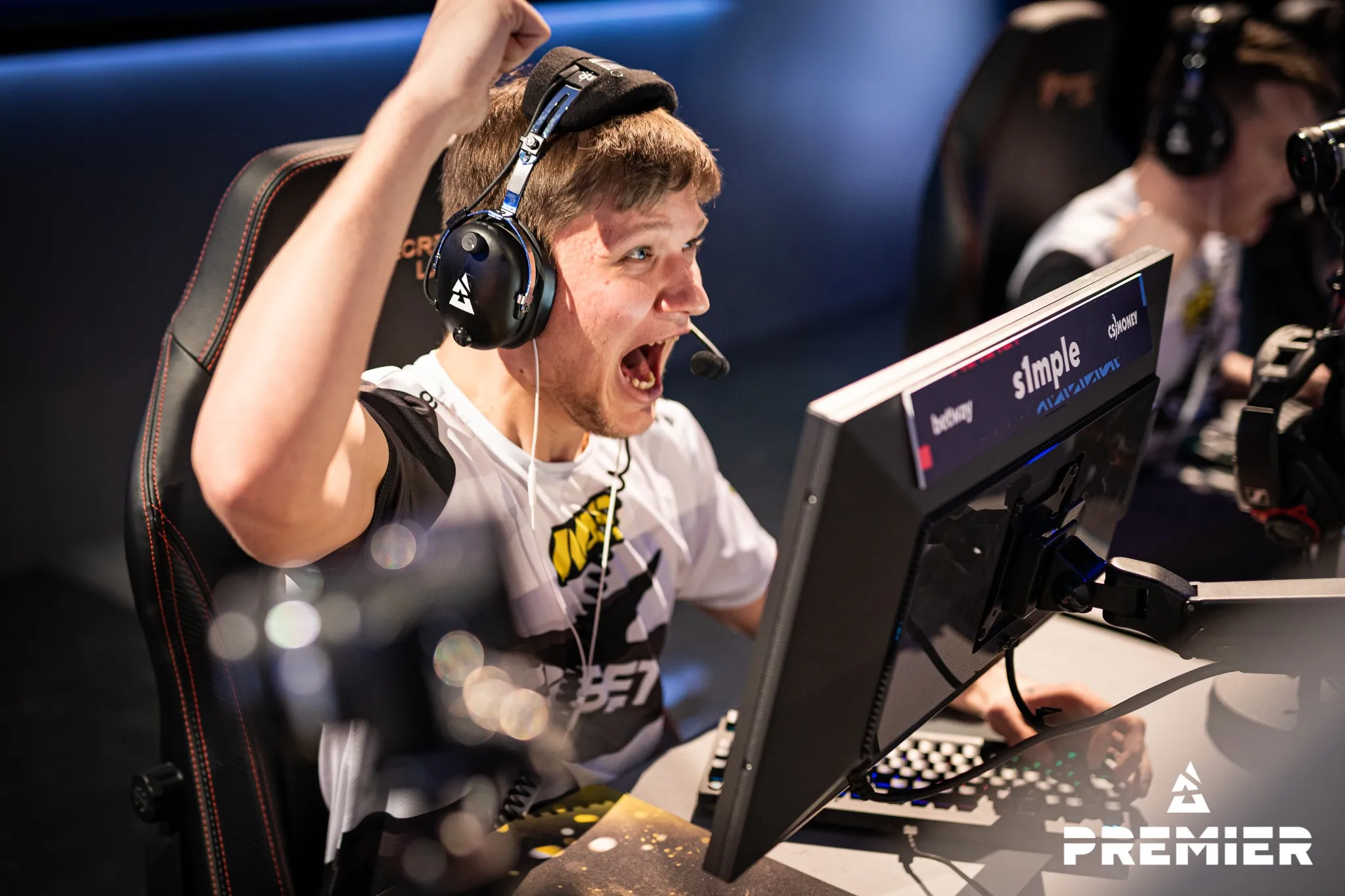 Na'Vi 推出限量版 T 卹，慶祝 s1mple 在 2021 年 IEM 科隆創下的歷史王牌紀錄