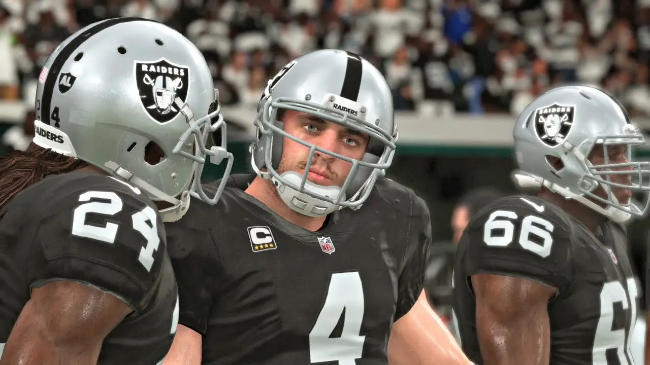 德里克·卡爾（Derek Carr）的球員評級為22
