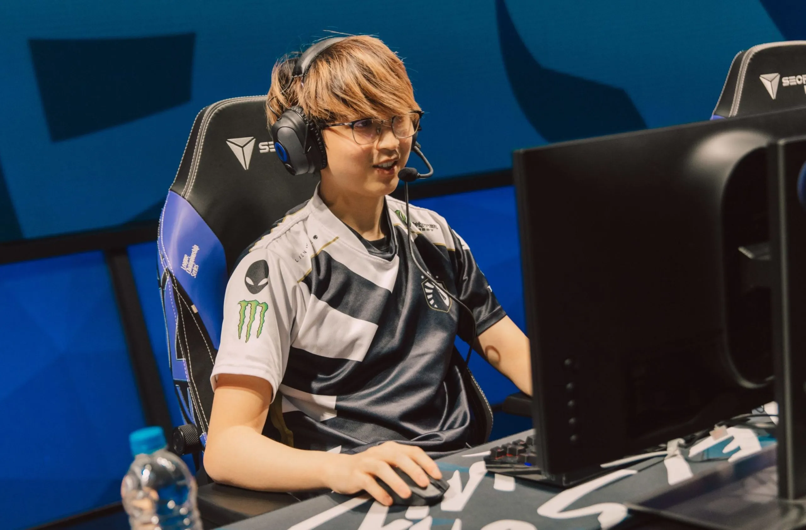 Liquid 解雇 LCS 战队明星 ADC Hans Sama