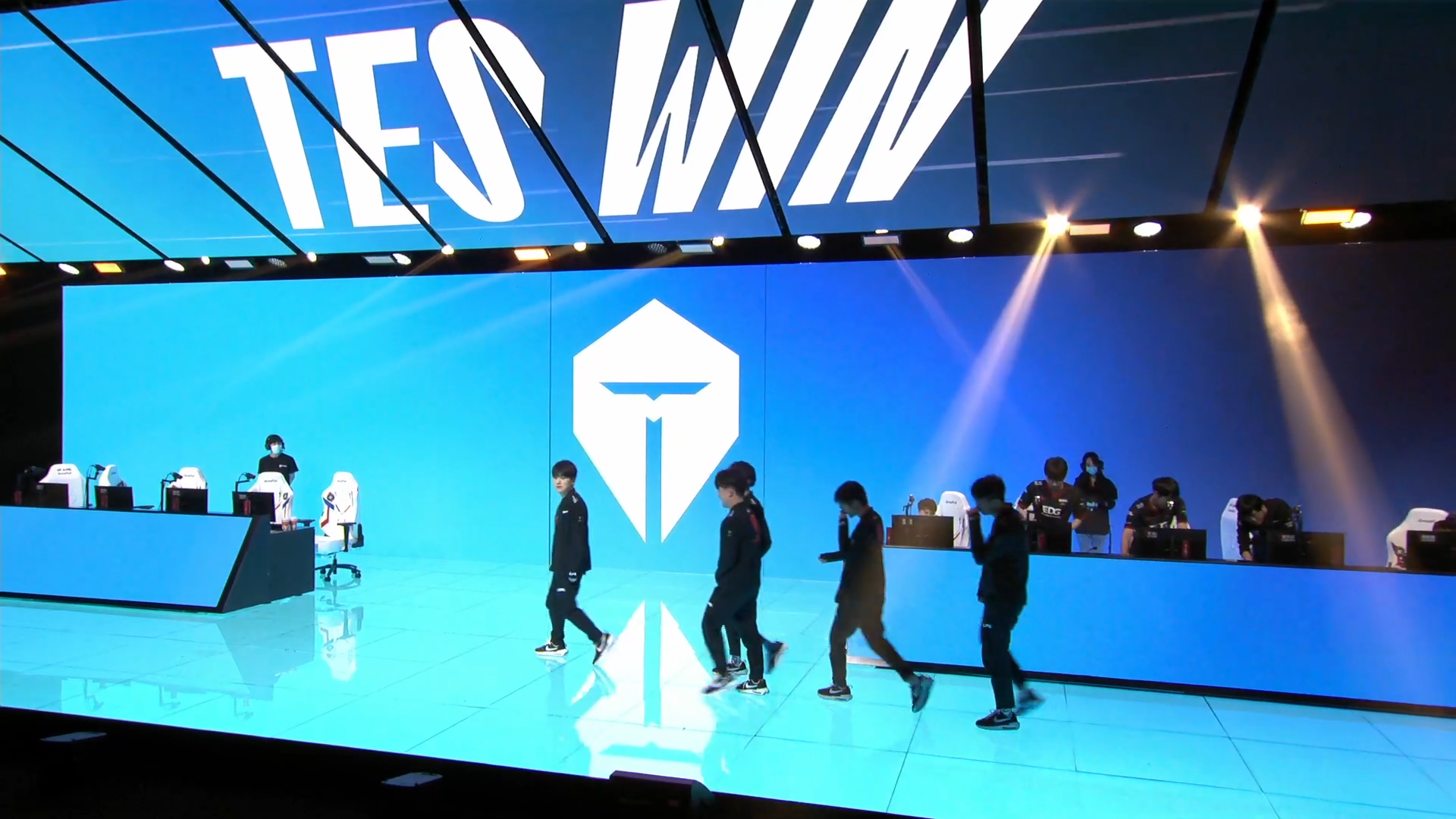 頂級電競爆冷EDG，LPL排名持續攀升