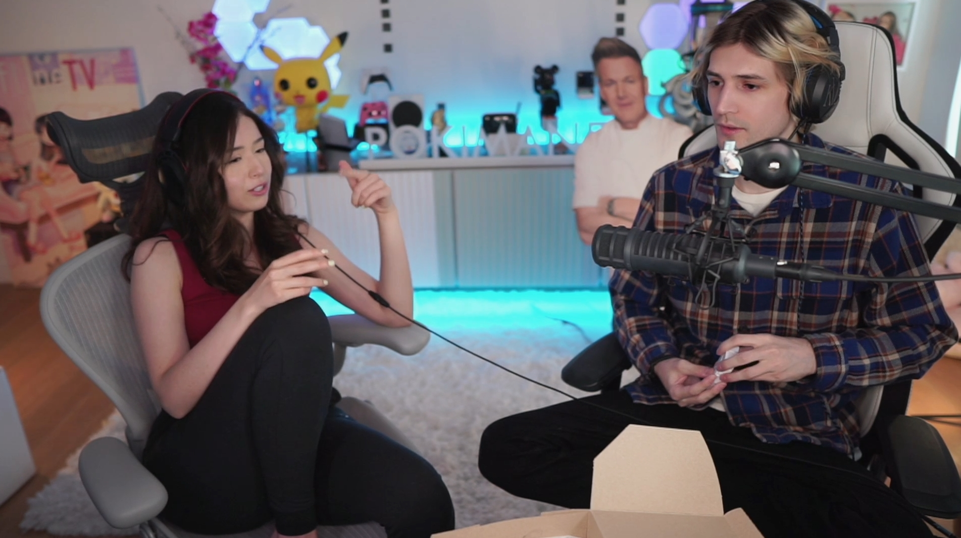 Pokimane对流媒体层列表做出反应：'XQC让我进入B层？他多么敢