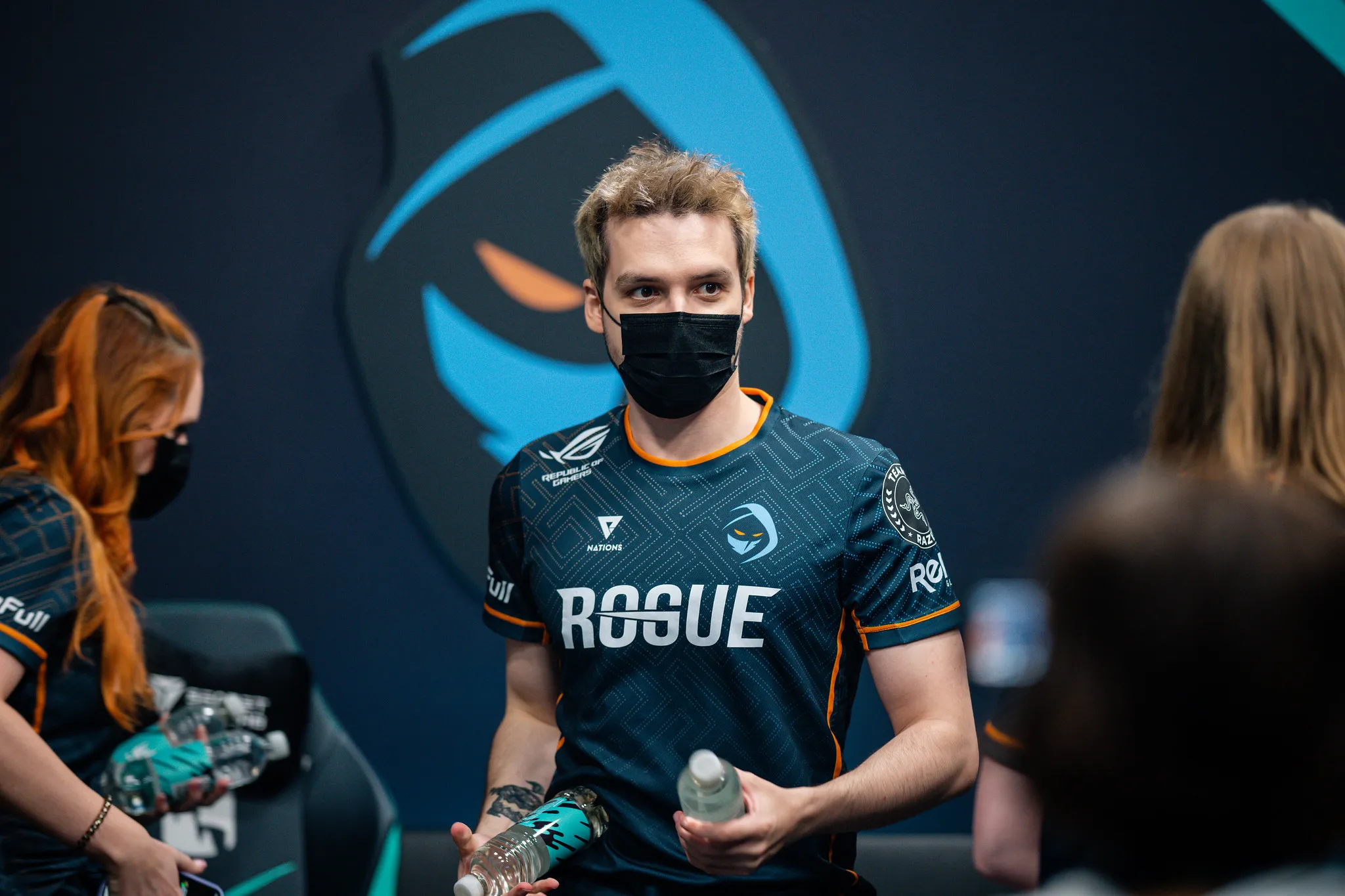 流氓繼續從第一名下跌，在2022年對阿斯特拉利斯（Astralis）的非特徵損失