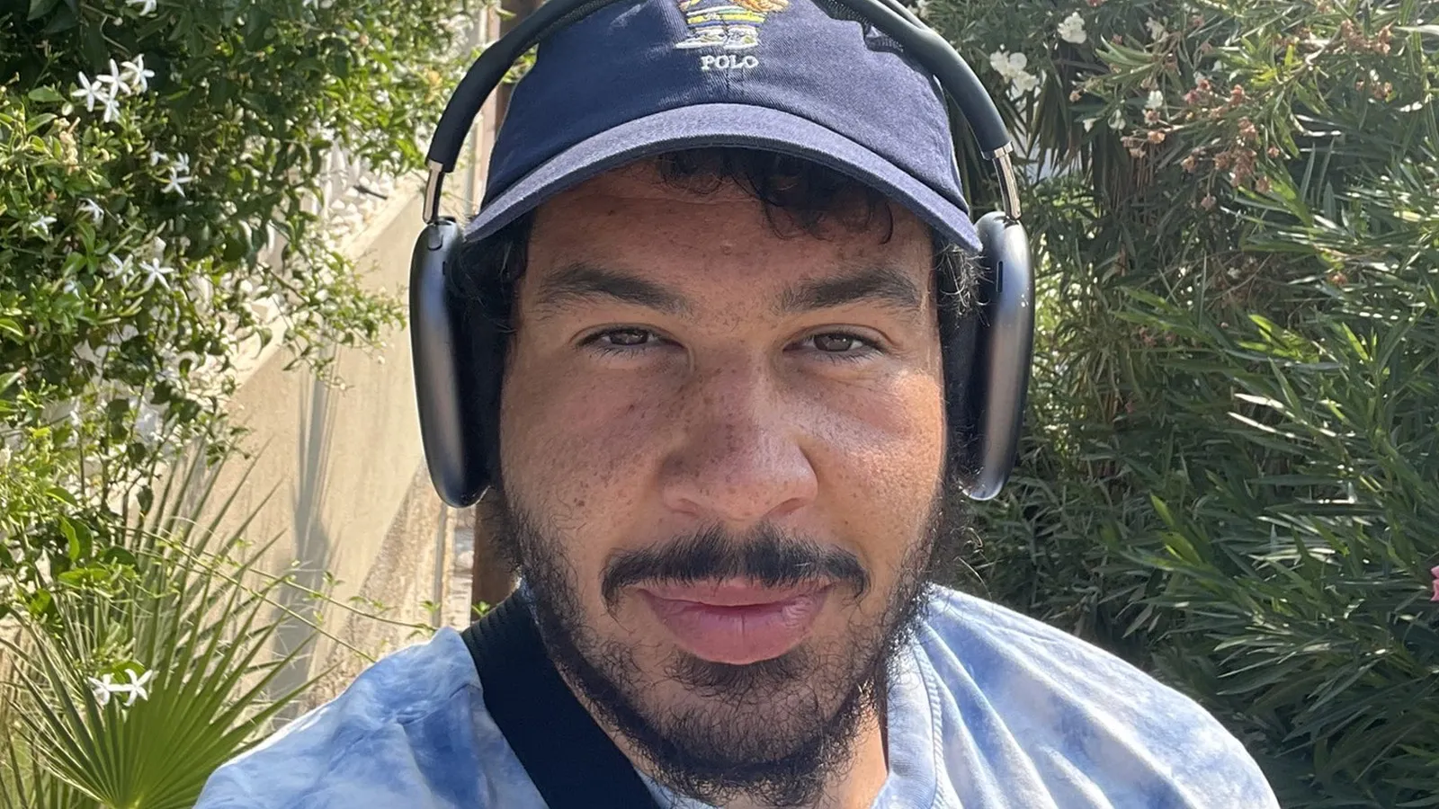 “我要接管”：Greekgodx在“仇恨行为”禁令之后又回到了Twitch