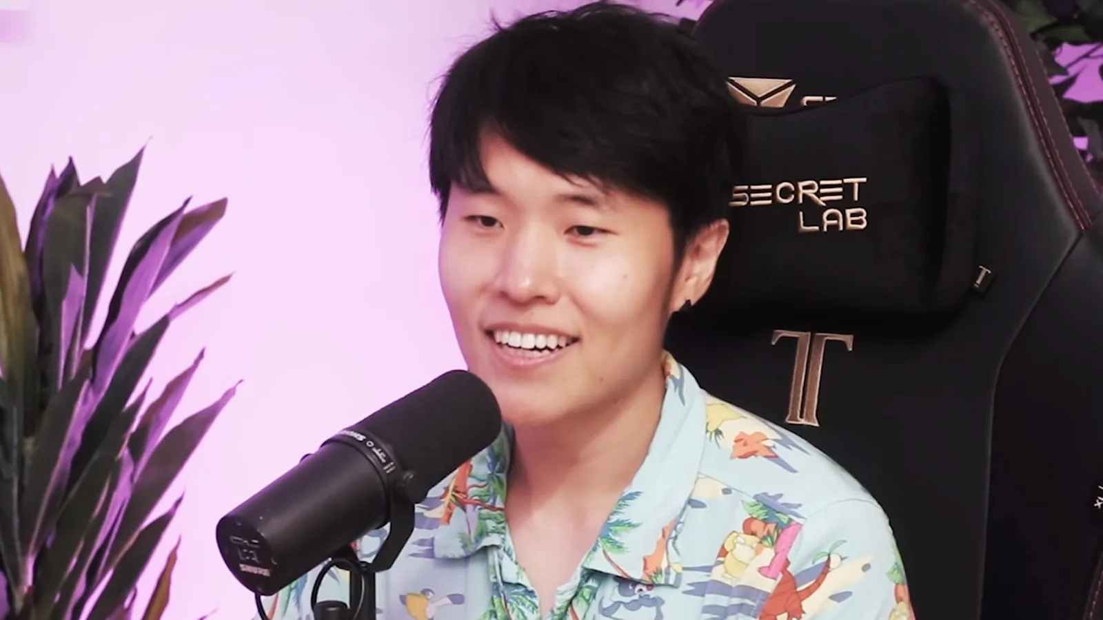 谁是伪装的吐司？关于Twitch和Offlinetv Star的所有信息