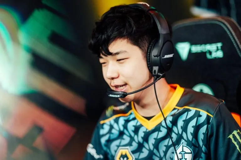 EG 的 Jojopyun 談到導致與 TSM 的 8 小時季後賽系列賽延遲的音頻問題：“耳機無法工作……我們只是聽不到對方的聲音”