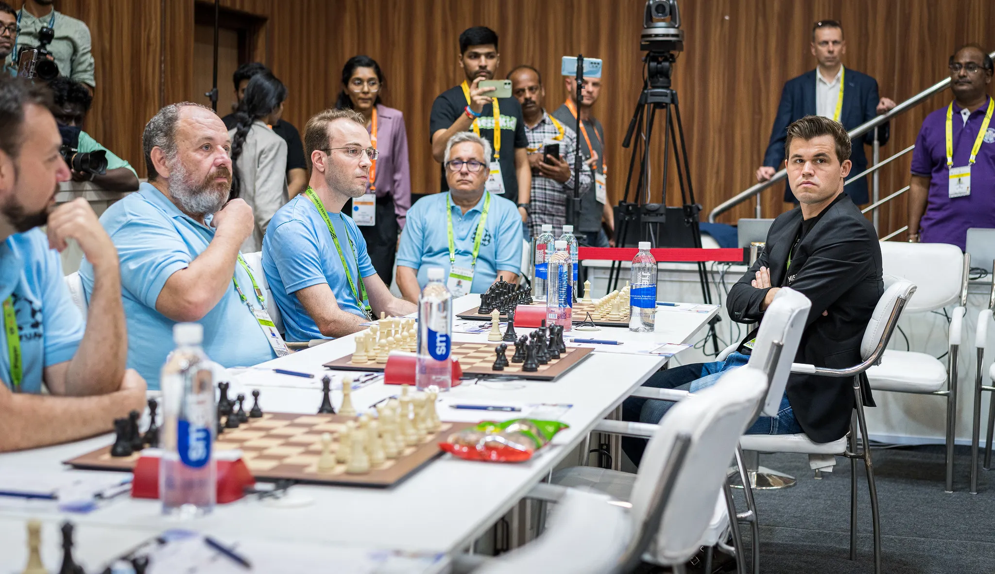 FIDE在Neimann-Carlsen肛门珠子作弊Kerfuffle上称重：“有更好的方法来处理这一点”