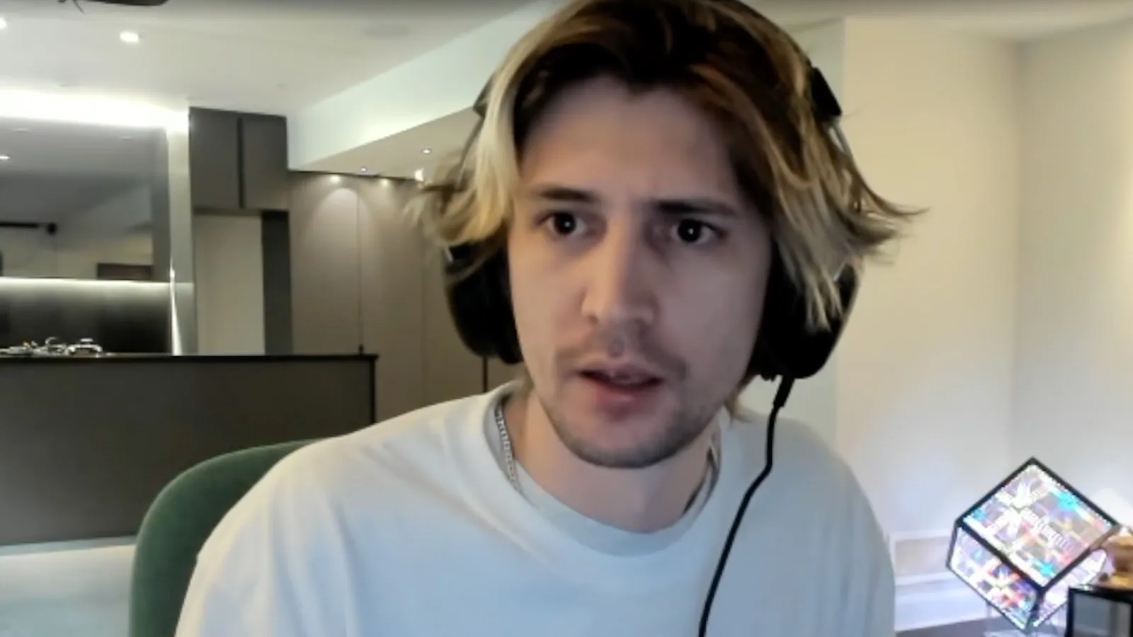 XQC声称家庭紧张局势和分手使他无法参加Sh*t Camp
