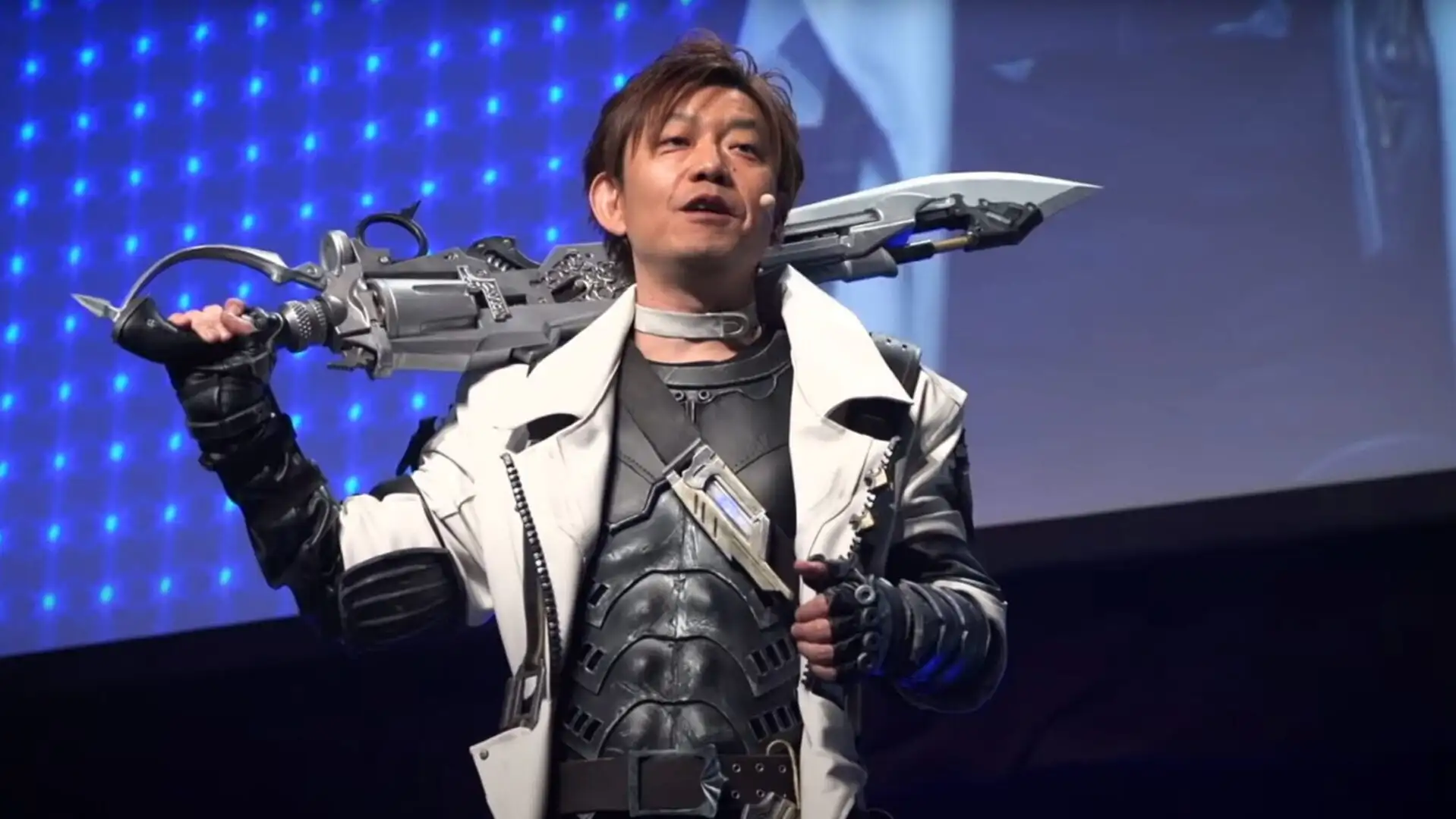 最終幻想XIV備受喜愛的遊戲導演Yoshi-P正在新的數據中心彈出