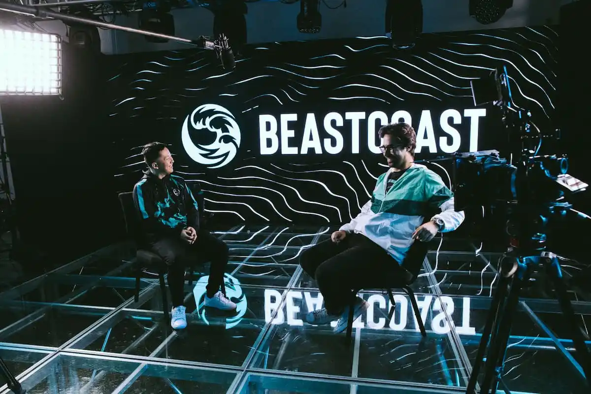 Beast Coast通过新的神奇宝贝签名激活世界冠军差异