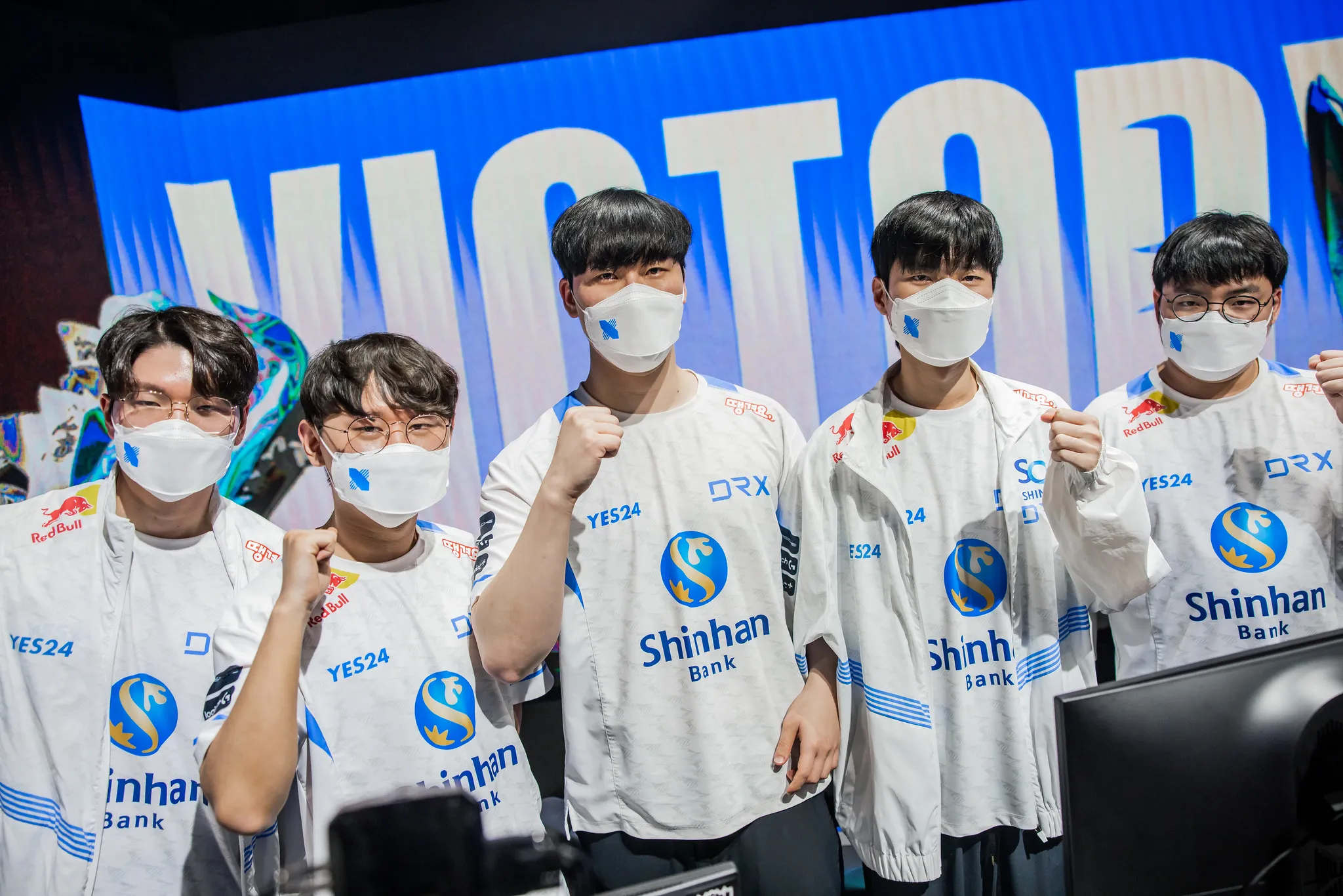 DRX变得完美，fnatic停留热，邪恶的天才在2022年的第4天跳跃恐吓粉丝