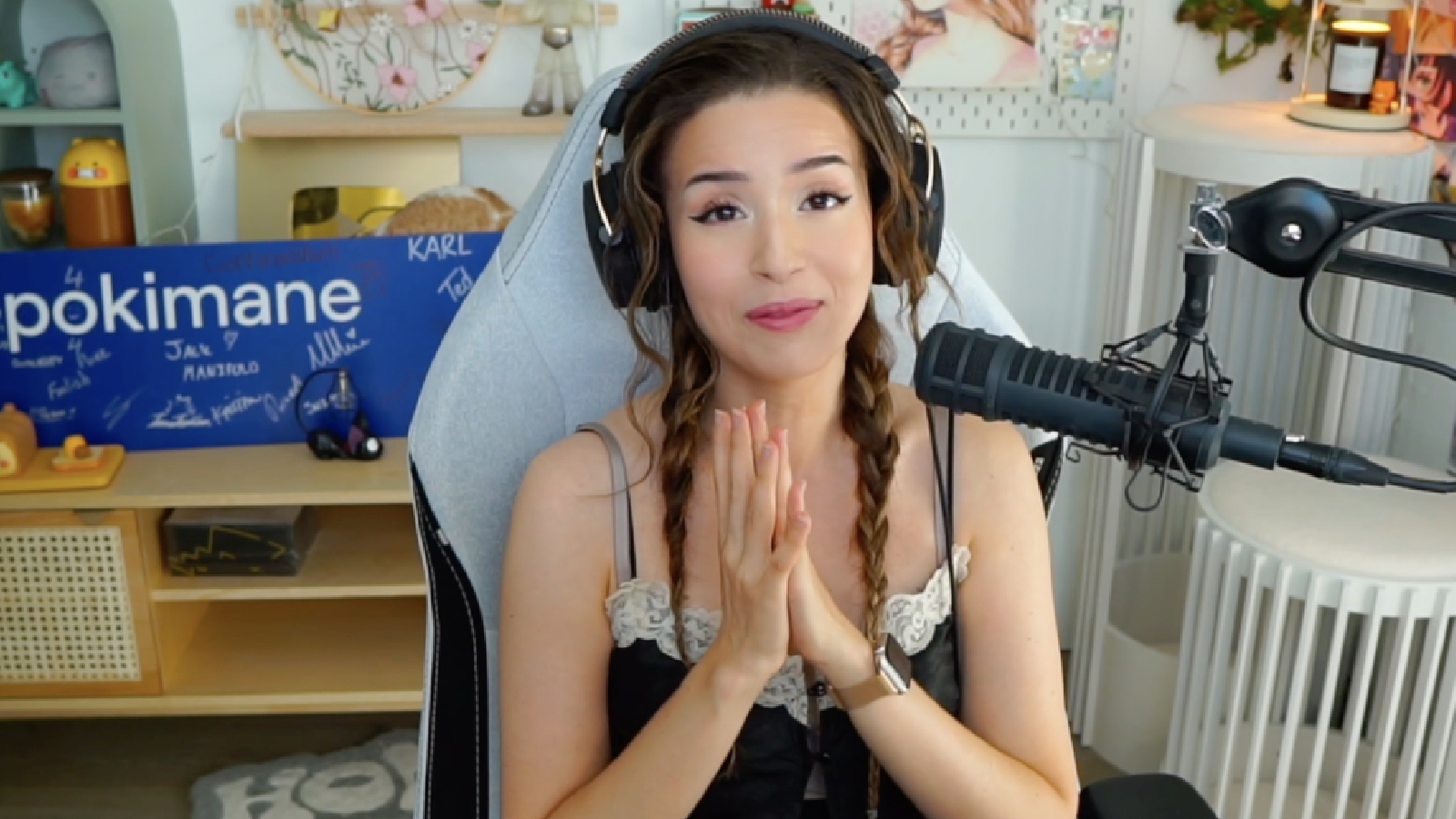 Pokimane 在 Twitch 上被禁言过多少次？